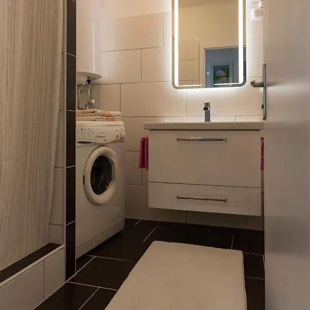 Flataid Cityapartment Zentrum-citypark Apartment